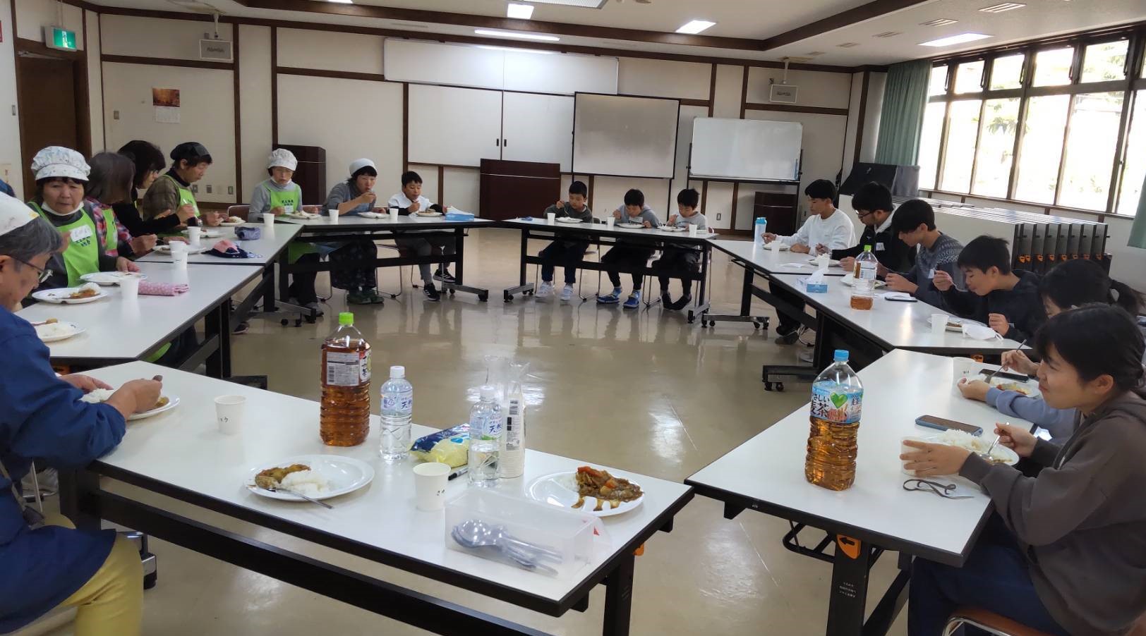 蟄舌←繧る」溷ゅ→繝輔シ繝峨ヱ繝ウ繝医Μ繝シ縺ク縺ョ謾ッ謠エシ10,000蜀シ