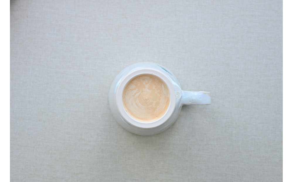 【a little Bianca　(白)】マグカップ