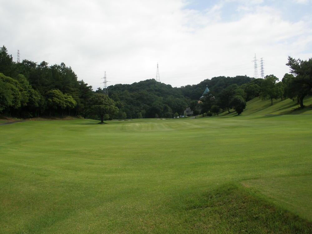 徳島カントリー倶楽部 月の宮コース   平日キャディ付きプレー券（１名様分）