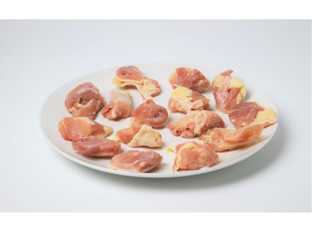 阿波尾鶏もも肉切り身（600ｇ）300ｇ×2パック