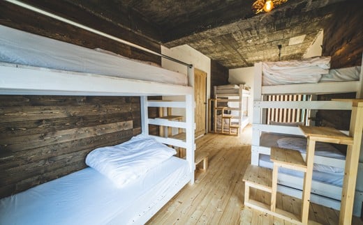 異国情緒溢れる完全手作りのゲストハウス　ドミトリー　1泊宿泊券