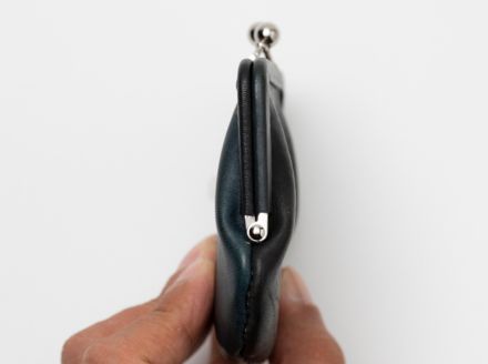 徳島で染め上げた革製品【泥染】がま口財布 L（小銭・小物入れ）
