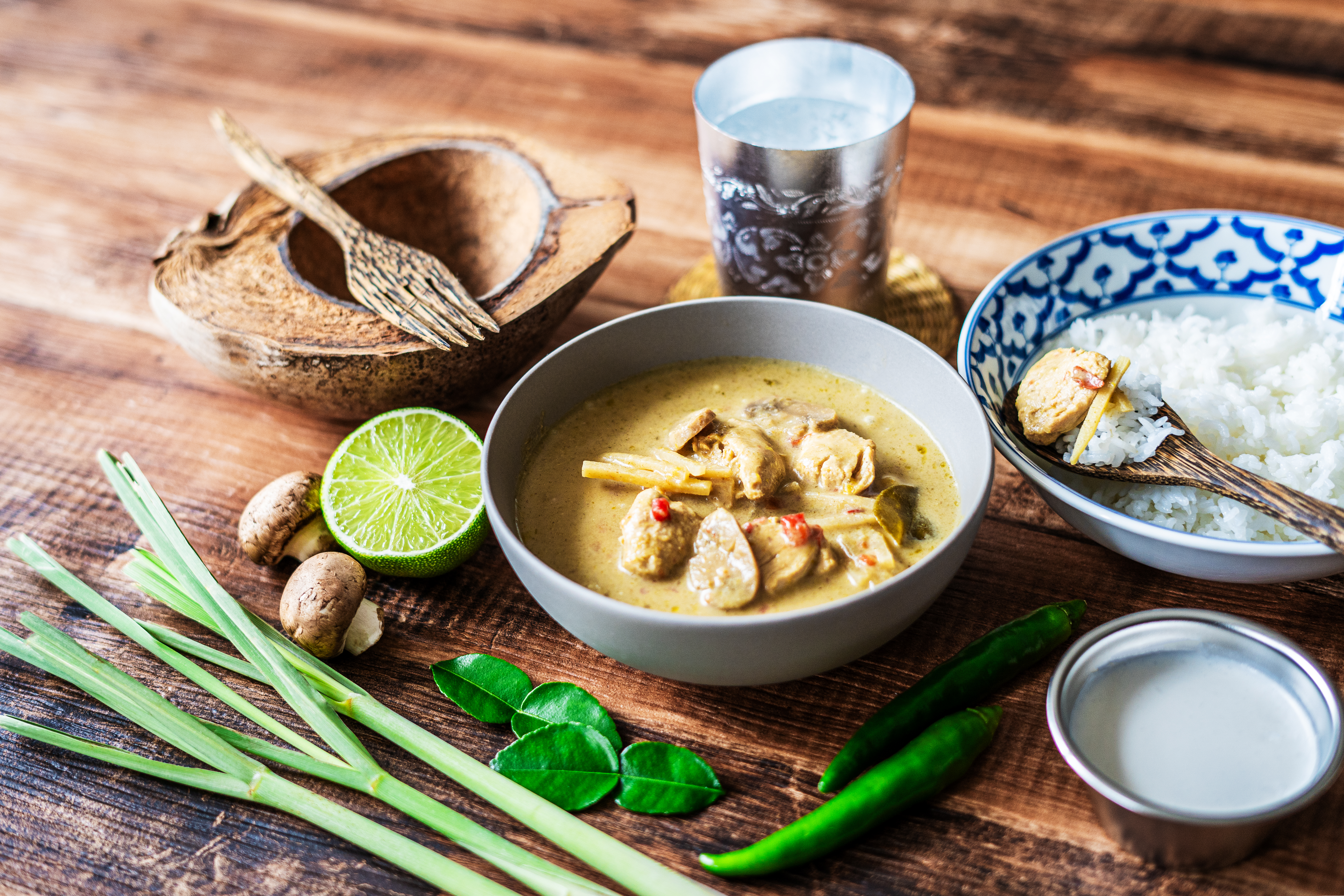 髦ソ豕「蟆セ鮓 繧ー繝ェ繝シ繝ウ繧ォ繝ャ繝シ 10鬟 霎帛哨 繧ォ繝ャ繝シ 繧ソ繧、繧ォ繝ャ繝シ 繧ソ繧、譁咏炊 繝ャ繝医Ν繝 髦ソ豕「蟆セ鮓 AWAODORI LAB 蠕ウ蟲カ 蝨ー鮓 縺ゅo縺翫←繧