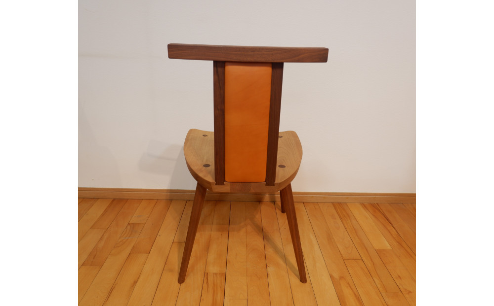 ダイニングチェア（本革キャメル）