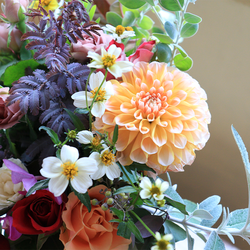 花 ブーケ Lサイズ 生花 季節 季節のお花 花材 インテリア 雑貨 おしゃれ かわいい 可愛い 植物 グリーン スワッグ ガーランド 記念日 贈り物 プレゼント ギフト バラ カスミ草 香川県 丸亀市
