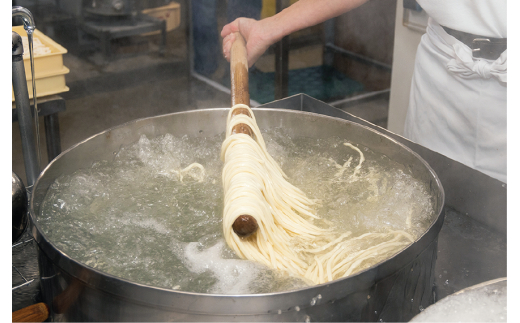 （日持ちします！）長田in香の香 釜あげうどん 半生うどん１２玉（２玉?６袋）  つけ出汁付