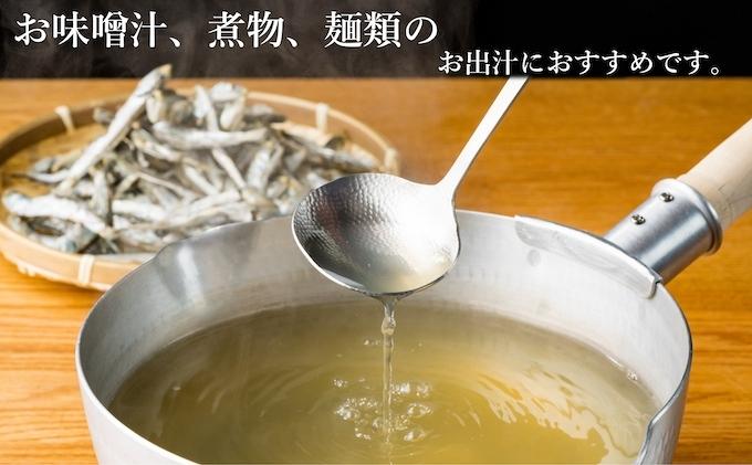 いりこの産地から！伊吹いりこ 大羽 500g（250g×2袋） 瀬戸内海 伊吹島産 鰯 カタクチイワシ 海参 加工食品 出汁 おやつ お子様にも カルシウム 健康 海の幸 魚 乾物 魚介類 おつまみ 保存食 特産品 お取り寄せ 酒のつまみ 