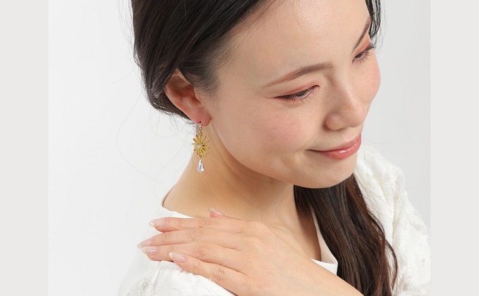 水引ピアス・金（スワロフスキー付）お祝い ギフト アクセサリー お花 