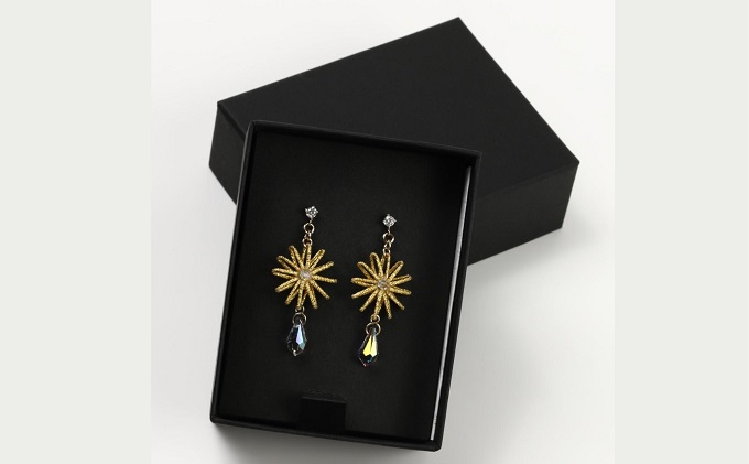 水引ピアス・金（スワロフスキー付）お祝い ギフト アクセサリー お花 