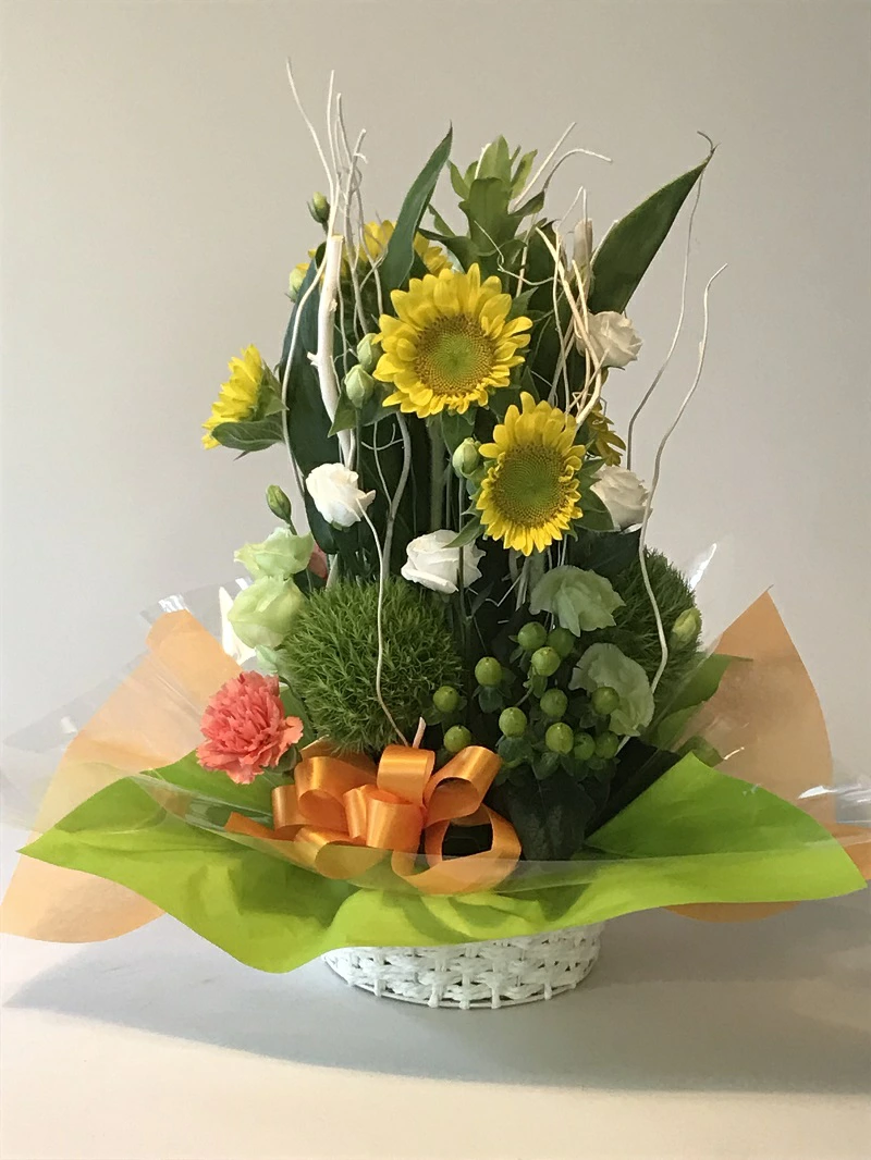 M75-0002_Flower Station NIINAから「花の里三豊市の季節のフラワーアレンジメント」NO.2