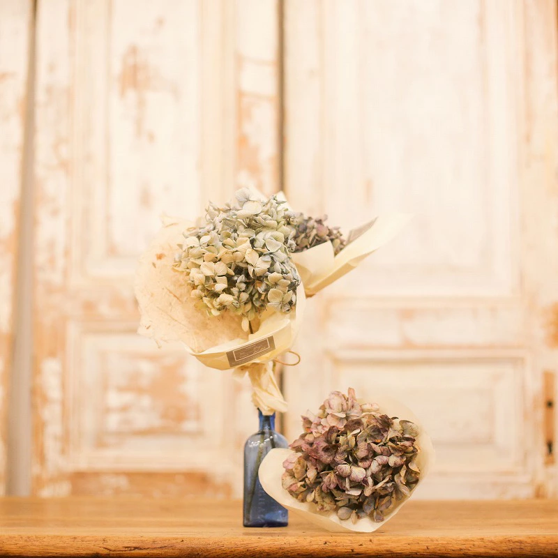 M106-0001_ããµãããšçŽçšãäžè±åž 玫é²åºå±±ã®ãããã2æ¬