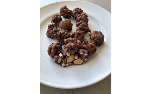 M71-0006_【ふるさと納税】父母ヶ浜のお塩を使ったチョコレートクラッシュ5袋