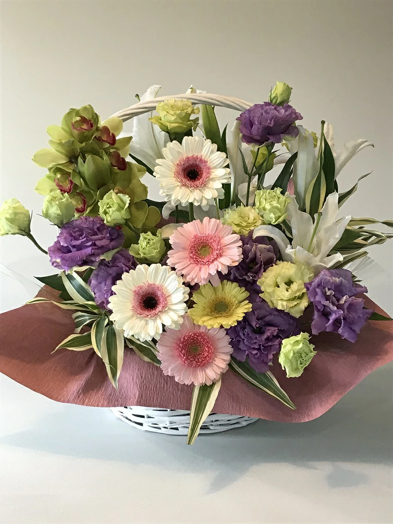 M75-0004_Flower Station NIINAから「花の里三豊市の季節のお供え用フラワーアレンジメント」NO.2