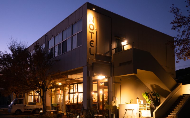 宿æ³åž å°è±å³¶ã®ã²ã¹ãããŠã¹ãNOTELã 1æ³ ã·ã³ã°ã« éŠå·