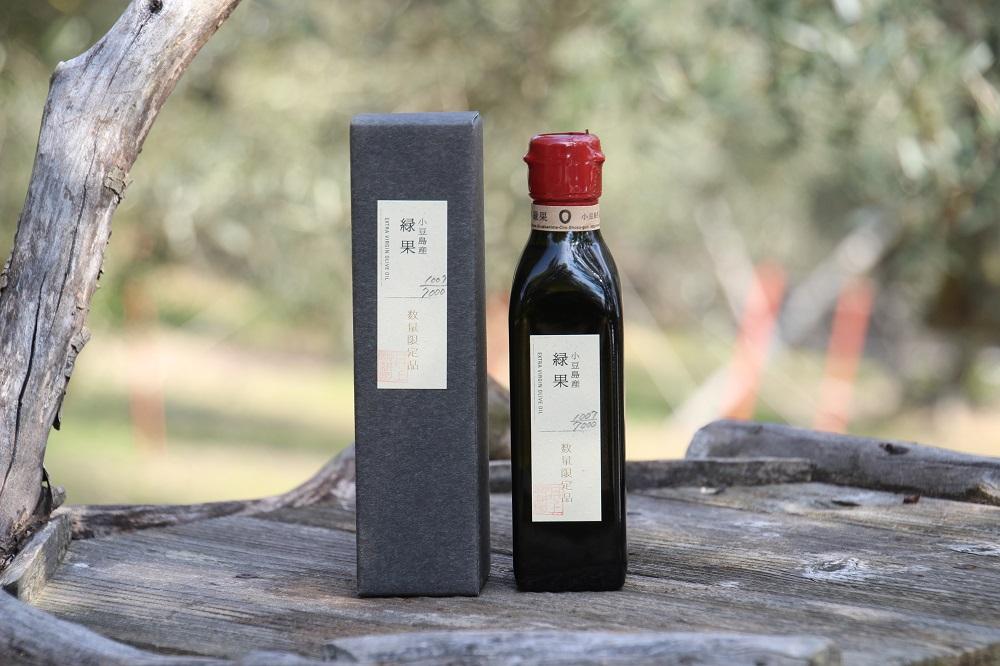 【井上誠耕園】～2025年初搾り～ 小豆島産手摘み緑果オリーブオイル (135g×1本)