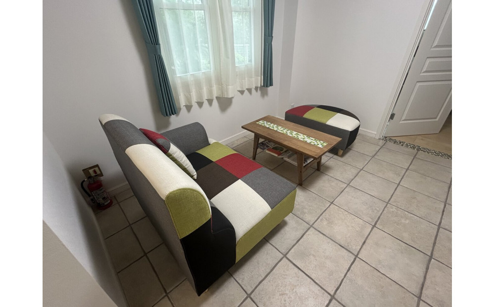 小豆島の小さなホテル くすの木とオリーブの森-KEI- 宿泊チケット 1泊朝食付 くすの木の部屋 (2名1室）