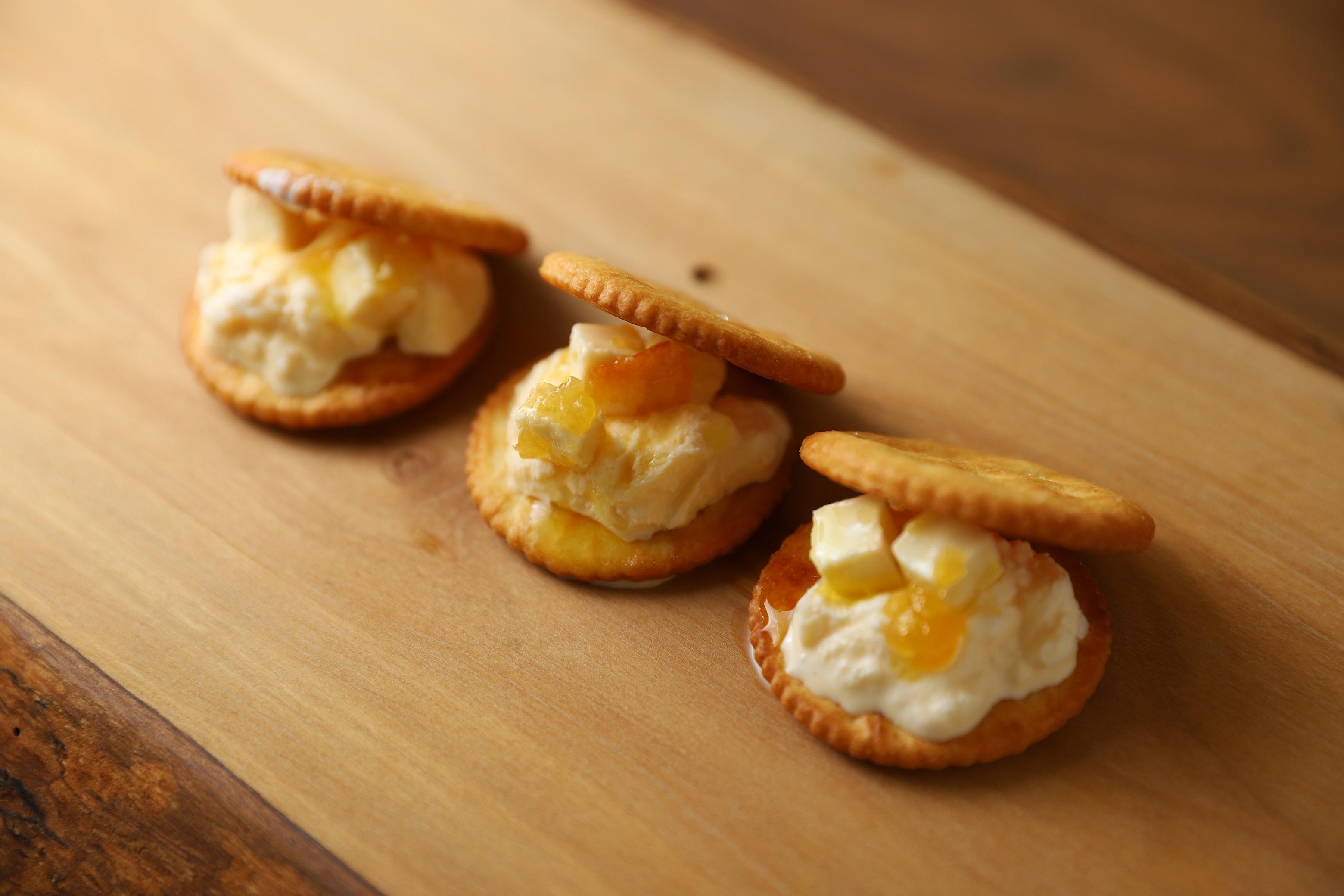 縲蝉コ穂ク願ェ閠募恍縲代が繝ェ繝シ繝悶が繧、繝ォ繧ウ繝ウ繝輔ぅ 蜈ォ譛斐メ繝シ繧コ 100g 10蛟九そ繝繝