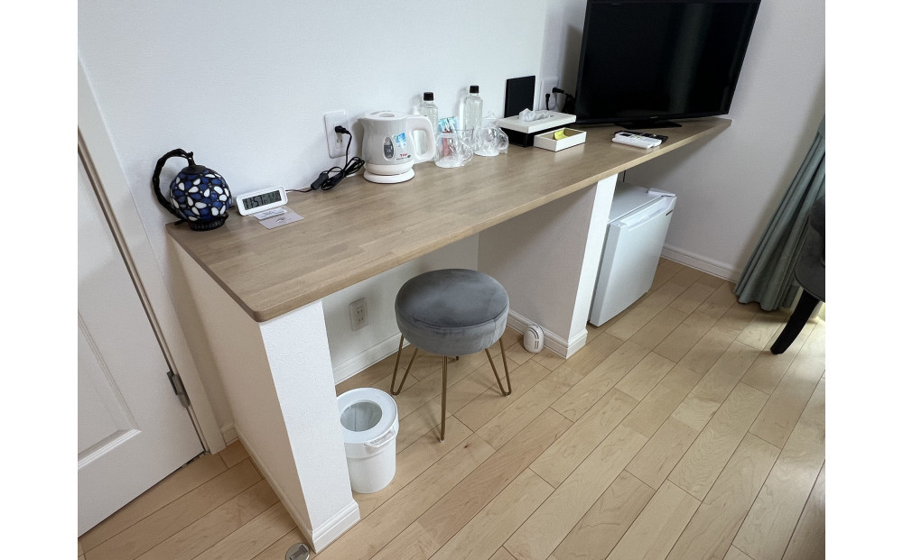 小豆島の小さなホテル くすの木とオリーブの森-KEI- 宿泊チケット 1泊朝食付 くすの木の部屋 (2名1室）