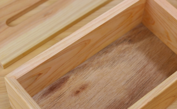 檜のスタンド付きまな板＆檜の tissue box2個セット キッチン用品 キッチングッズ ヒノキ一枚板 シンプル ティッシュケース 天然無垢材 木の温もり ヒノキの香り 