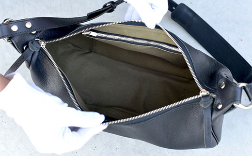 ミネルバボックス ボディーバッグ （ブラック） F5J-1063