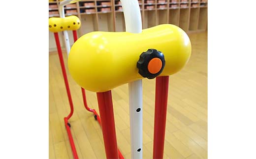 ツムラこども鉄棒 耐荷重70kg 組立不要 高さ70cmから 鉄棒 室内鉄棒 子供用  F5J-1194