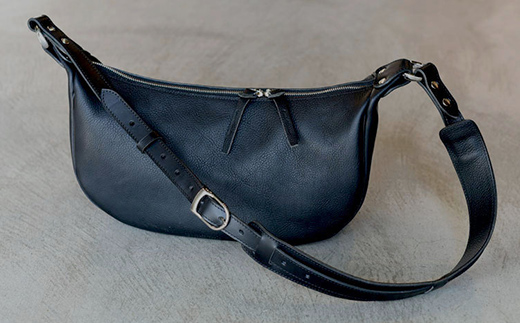 ミネルバボックス ボディーバッグ （ブラック） F5J-1063