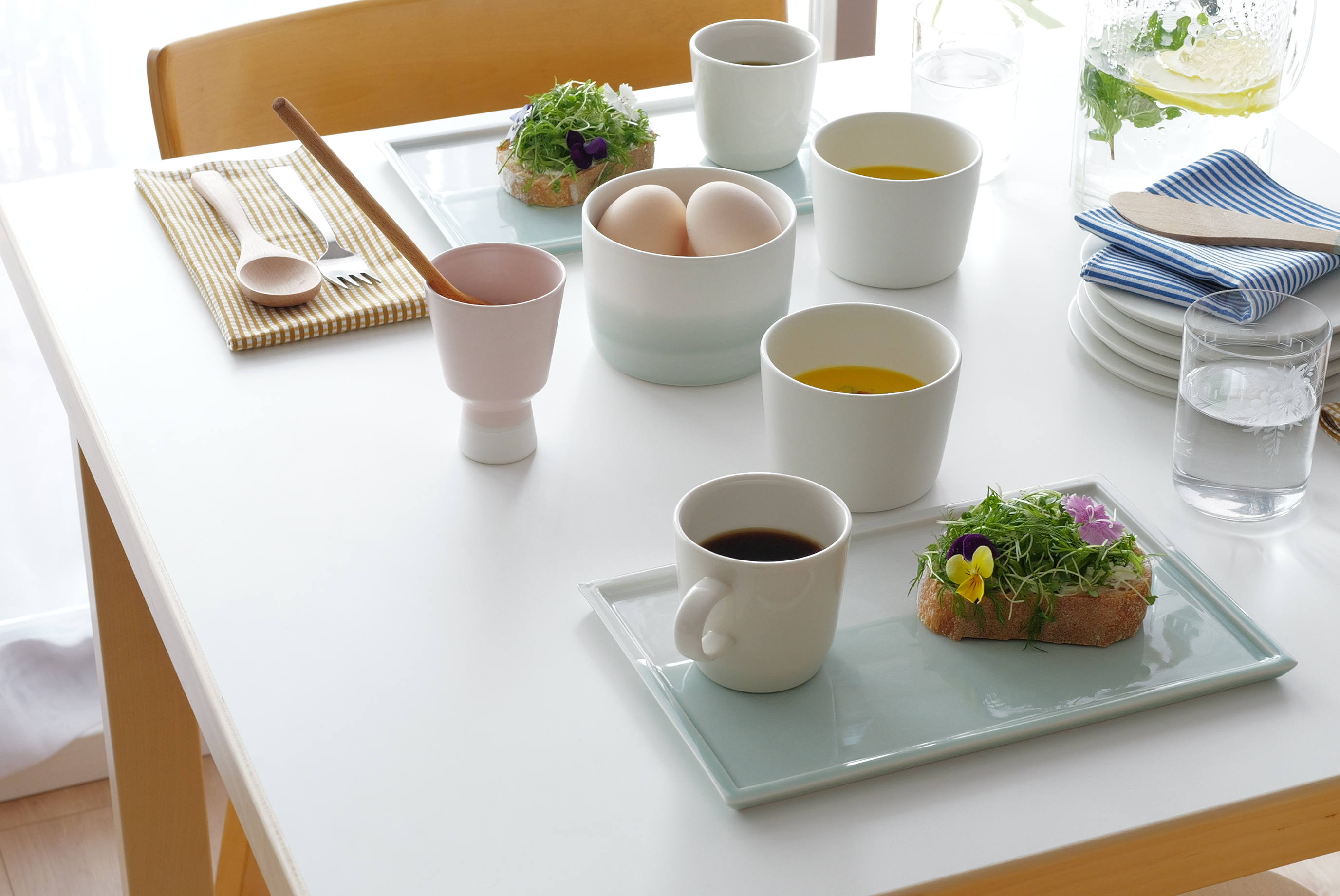 【Mustakivi】LONG PLATE SEIJI｜ ムスタキビ Mustakivi むすたきび MUSTAKIVI Marimekko マリメッコ デザイナー 砥部焼 北欧 キッチン 食器 食器 湯呑 皿 ティーカップ 石本藤雄 フィンランド おしゃれ ギフト プレゼント 贈り物 テーブルウェア 数量限定 人気 おすすめ 愛媛県 松山市 送料無料