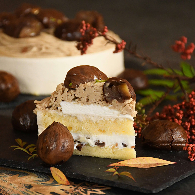 【着日指定可】クリスマスケーキ 和栗 モンブラン ホールケーキ 4号 直径13.5cm 2人〜4人分 470g 【クリスマス飾り付】 スイーツ ギフト | デザート ケーキ お菓子 洋菓子 冷凍 着日指定 お誕生日 誕生日 ギフト お祝い 愛媛県 松山市