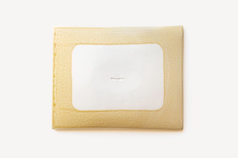 【Mustakivi】SOBA プレート BEIGE｜ ムスタキビ Mustakivi むすたきび MUSTAKIVI Marimekko マリメッコ デザイナー 砥部焼 北欧 キッチン 食器 食器 湯呑 皿 ティーカップ 石本藤雄 フィンランド おしゃれ ギフト プレゼント 贈り物 テーブルウェア 数量限定 人気 おすすめ 愛媛県 松山市 送料無料