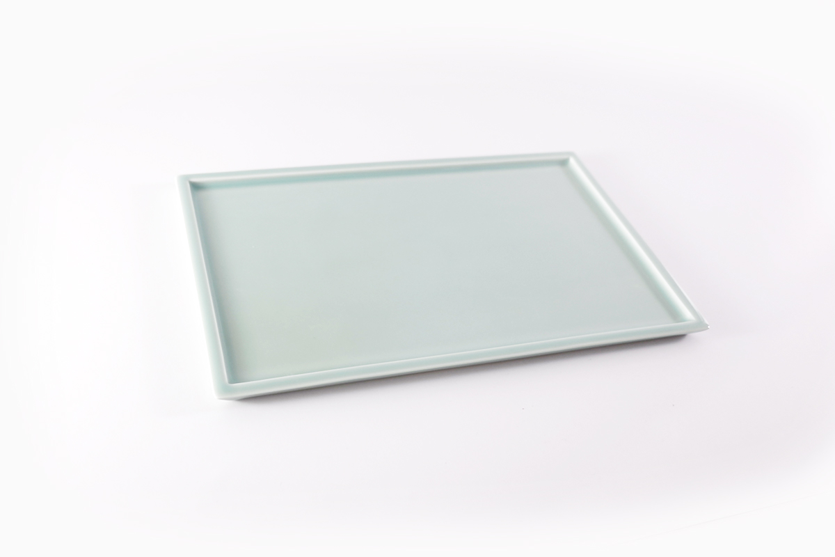 【Mustakivi】LONG PLATE SEIJI｜ ムスタキビ Mustakivi むすたきび MUSTAKIVI Marimekko マリメッコ デザイナー 砥部焼 北欧 キッチン 食器 食器 湯呑 皿 ティーカップ 石本藤雄 フィンランド おしゃれ ギフト プレゼント 贈り物 テーブルウェア 数量限定 人気 おすすめ 愛媛県 松山市 送料無料