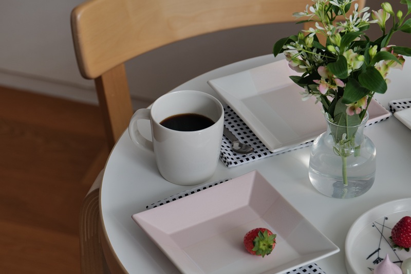 ãMustakiviã MUKI ãã°ã«ãã WHITEïœ ã ã¹ã¿ãã Mustakivi ããããã³ MUSTAKIVI Marimekko ããªã¡ãã³ ãã¶ã€ããŒ ç ¥éšçŒ 忬§ ãããã³ é£åš é£åš æ¹¯å ç¿ ãã£ãŒã«ãã ç³æ¬è€é ãã£ã³ã©ã³ã ãããã ã®ãã ãã¬ãŒã³ã èŽãç© ããŒãã«ãŠã§ã¢ æ°ééå® äººæ° ãããã æåªç æŸå±±åž éæç¡æ