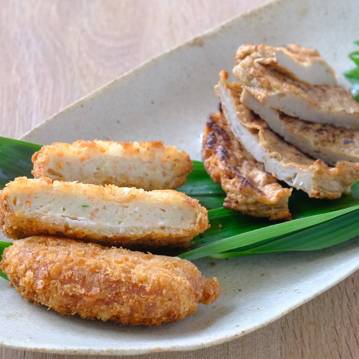 新しい調味料「塩みかん」で食べる!じゃこ天&じゃこカツ 食べ比べセット【八水蒲鉾】【C25-285】【配送不可地域：離島】【1661791】 YWTAP226