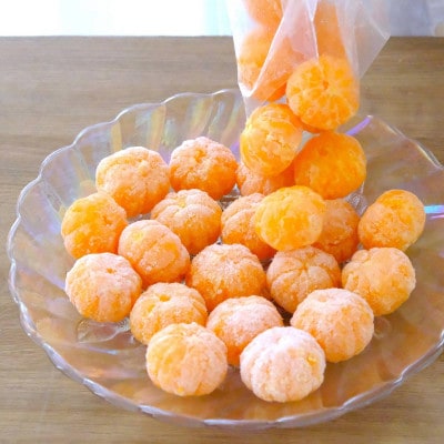 【愛媛産】シロップ・化学薬品不使用!外皮なし むき冷凍みかん2kg【D25-244】【配送不可地域：離島】【1631044】