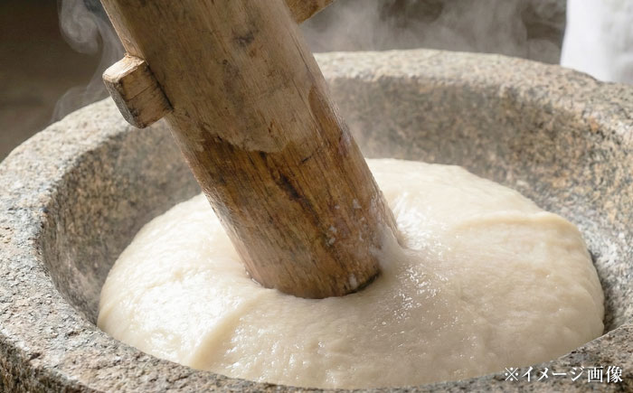 【ギフト用】ご当地人気グルメ日本一！杵つき餅カレー　愛媛県大洲市/有限会社ヒロファミリーフーズ [AGBX024]レトルトカレー カレーライス ランチ キーマカレー チキンカレー ビーフカレー ご当地カレー ポークカレー カレーうどん レトルト食品 保存食 非常食