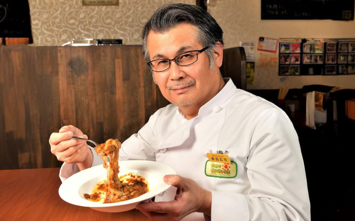 【ご当地人気グルメ日本一！】杵つき餅カレー　愛媛県大洲市/有限会社ヒロファミリーフーズ [AGBX023]レトルトカレー カレーライス ランチ キーマカレー チキンカレー ビーフカレー ご当地カレー ポークカレー カレーうどん レトルト食品 保存食 非常食