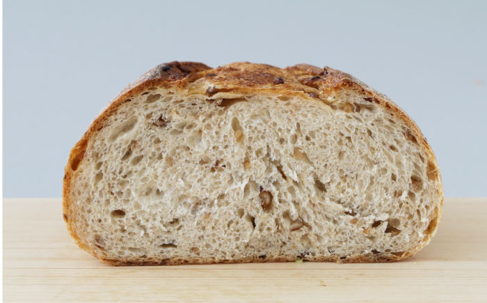 【全3回定期便】【冷凍】　カンパーニュ3種セット (プレーン・いちじく・五穀) 愛媛県大洲市/株式会社アライ 冷凍パン ハードパン 食事パン 朝食 ベーカリー 冷凍 [AGAY051]