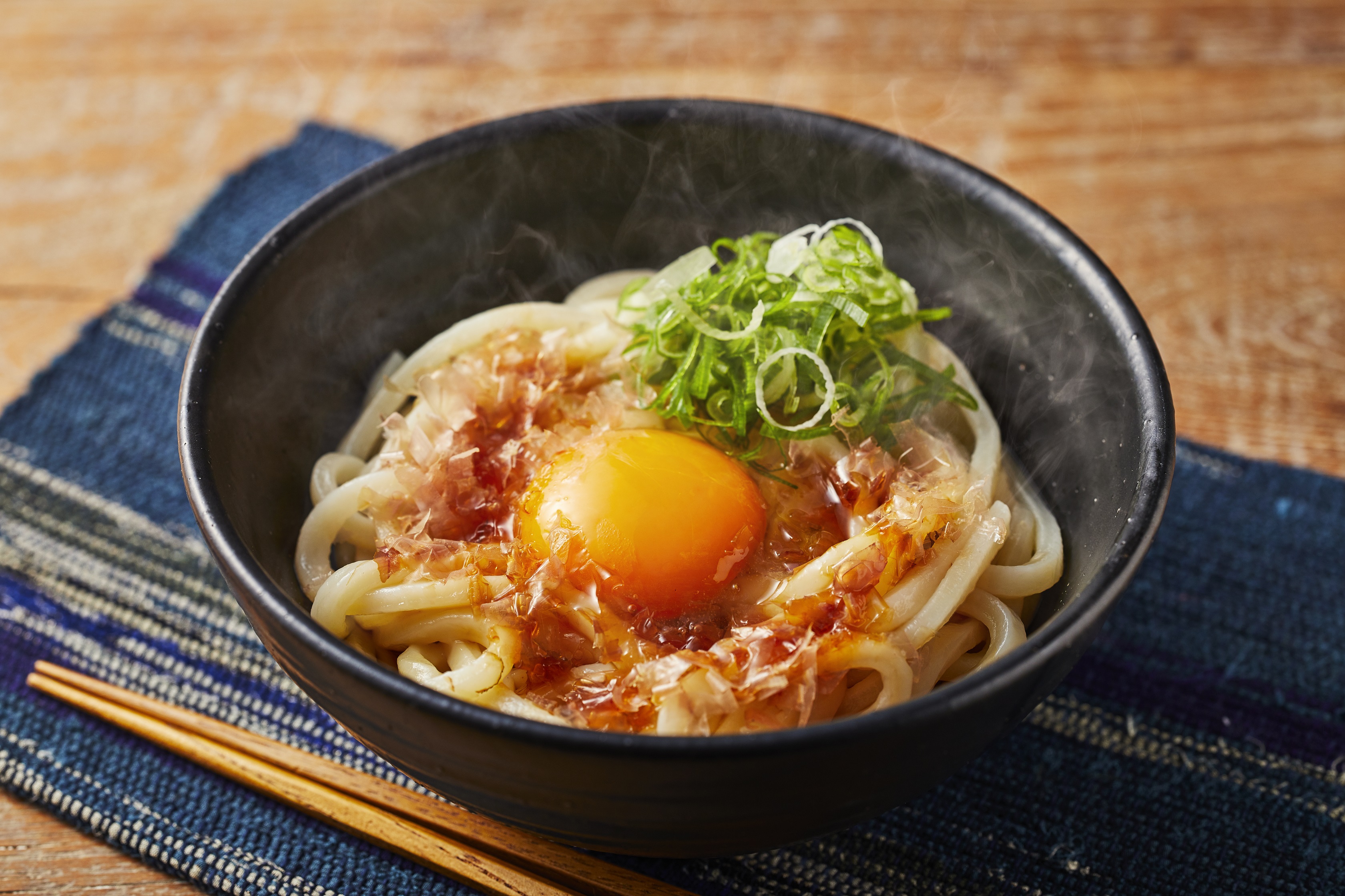 めんつゆ 5本 ヤマキ 濃縮2倍 人気 鰹節 だし つゆ うどん そば 和食 万能 愛媛 伊予市｜B222