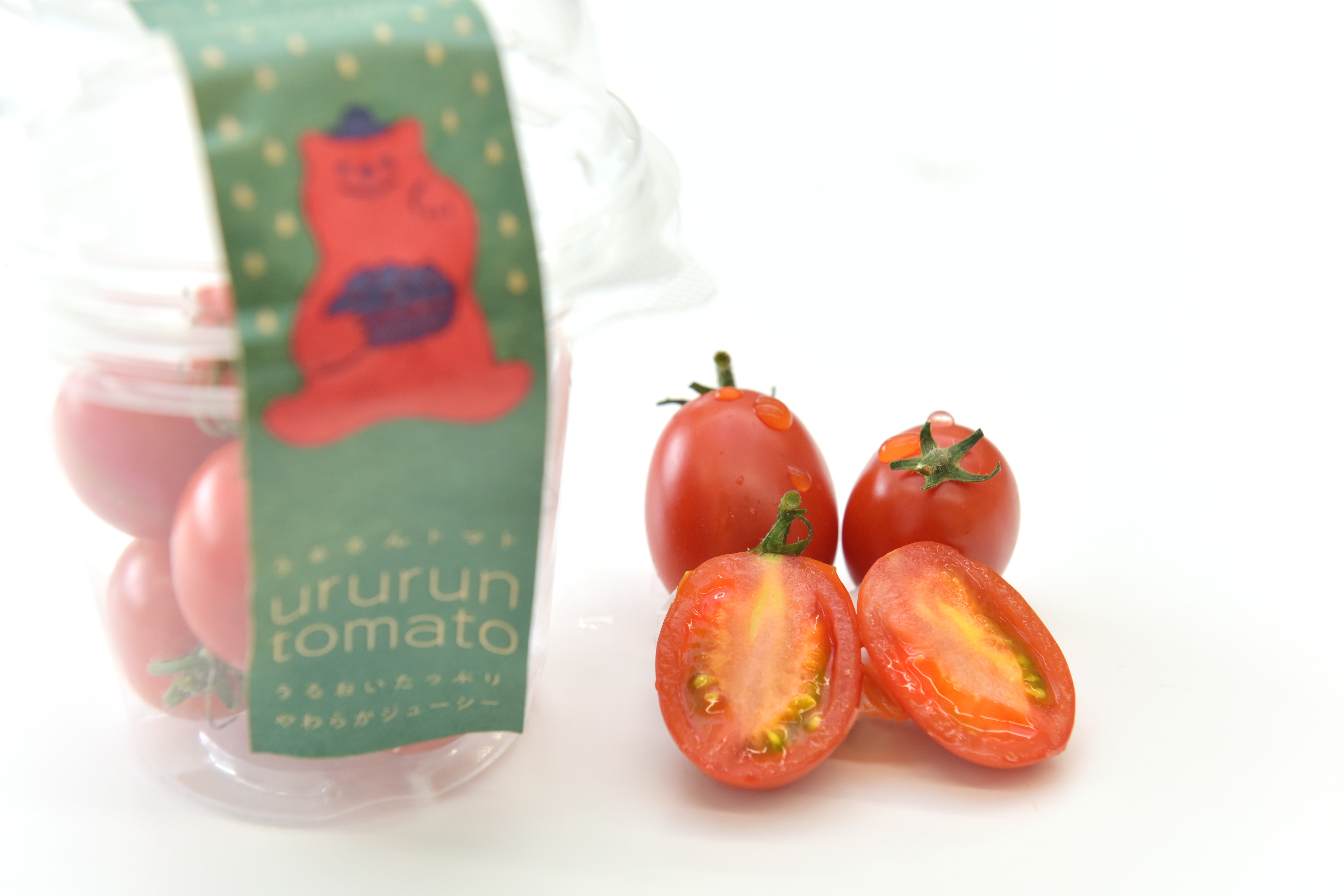 甘くて濃厚な味わい「うるるんトマト」(2kg）