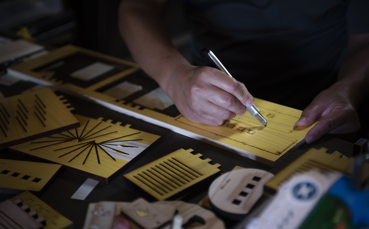 【手作り作品】KIKUJIROおまかせ猫のコースター4枚セット ※着日指定不可