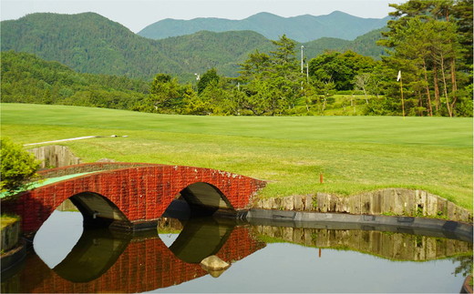 全日ゴルフプレー券（4人1組）