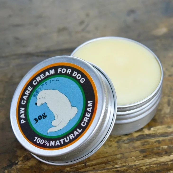 肉球クリーム「犬の肉球ケアクリーム 30g（クロモジ入り）」｜ペット ペット用品 愛犬 ケア ケアクリーム 肉球クリーム お手入れ 飼育 小型 中型 大型 犬 いぬ イヌ クロモジ 米油 シアバター 安心 蜂蜜成分 潤い 栄養 角質保護 殺菌作用 天然成分100% 肉球 犬専用 ワンちゃん ペットギフト 人気 プレゼント ギフト 革工房ワンループ 愛媛 久万高原町 ※着日指定不可 ※離島への配送不可