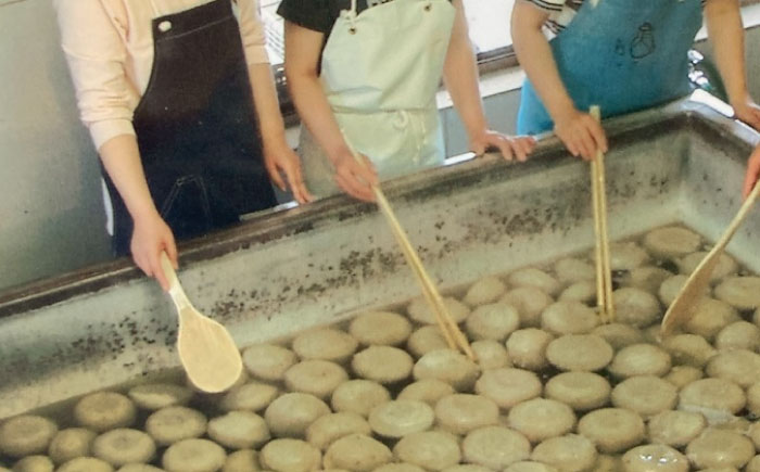 こんにゃく 生芋こんにゃく詰め合わせ / 生芋こんにゃく 詰め合わせ 手作り 昔ながら こんにゃく 蒟蒻 コンニャク 生いも 国産 / 愛媛県砥部町/小部家商店 [BJBH001]
