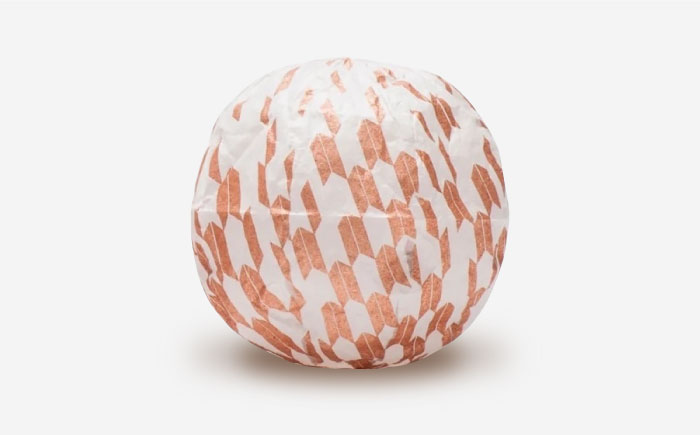 『愛媛県から 五十崎和紙の 紙風船（矢絣）』 ／ 赤ちゃん ベビー 子供 子ども ギフト 四国 内子町 【株式会社和える】 [BKAF002]