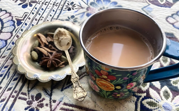 内子チャイミックス 5本セット ／ 紅茶 茶葉 チャイ スパイス シナモン カルダモン ブレンド 自宅で簡単 内子町 四国 愛媛県 【atochi】 [BKBS008]