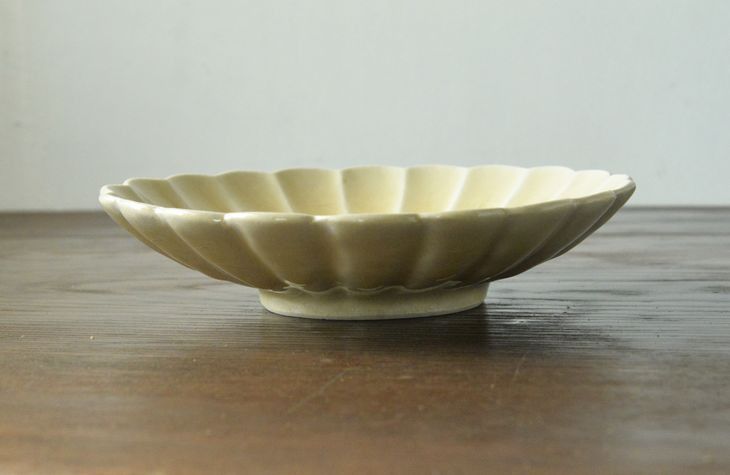 砥部焼 菊型皿セット（直径約17cm×2枚） 黄色 【ふるさと納税 人気 おすすめ ランキング 食器 皿 お皿 砥部焼 おさら 陶芸 和食 洋食 手作り おしゃれ かわいい 愛媛県 伊方町 送料無料】 IKTS011-4