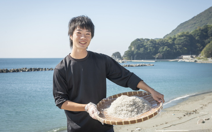 【愛媛県・佐田岬直送】木嶋水産の釜揚げしらす 2kg（250g×8パック）｜ 魚介類 海産物 魚 釜揚げ しらす シラス 小分け やみつき ご飯のお供 おつまみ 酒の肴 おやつ しらす丼 サラダ 海産物 魚 冷凍 国産 愛媛県産　※離島への配送不可