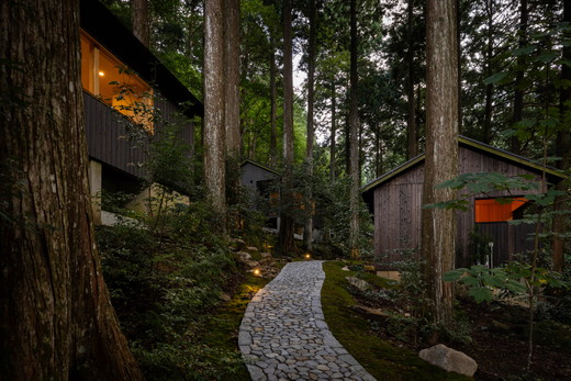 【デラックス/平日プラン/一泊二食付き】一泊二食付き「NATURE　HOTEL　NARUKAWA」宿泊チケット（大人2名様分） 　※離島への配送不可