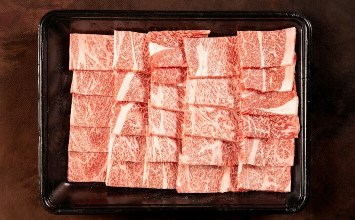 土佐あかうし 焼肉用（肩ロース）約400g / 贈答用 ジューシーな肩肉 あかうし 土佐 土佐和牛 和牛 牛 肉 お肉 焼肉 冷凍 高知 【高知県食肉センター株式会社】 [ATFC031]