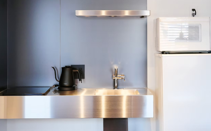 【暮らすように泊まる】セブンデイズホテルプラス スーペリア クイーン ルーム（ミニキッチン付）1泊2日 朝食付【セブンデイズホテル】 [ATBR009]