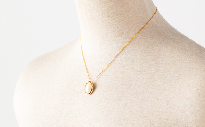 ホワイトコーラル アクセサリーペンダント 【有限会社米沢サンゴ店】 [ATCX027]